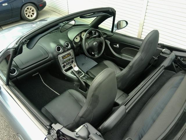 ロードスター RS 最終型!6速MT!チタニウムグレーメタリックII ブラックレザーシート BOSEサウンドシステムCD/MD スピーカー付きウインドデフレクター 専用16インチアルミ ETC Wエアバック(31枚目)