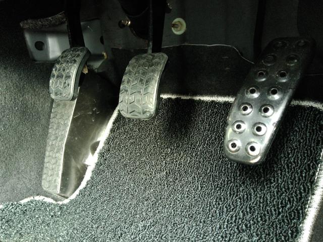 ロードスター RS 最終型!6速MT!チタニウムグレーメタリックII ブラックレザーシート BOSEサウンドシステムCD/MD スピーカー付きウインドデフレクター 専用16インチアルミ ETC Wエアバック(45枚目)