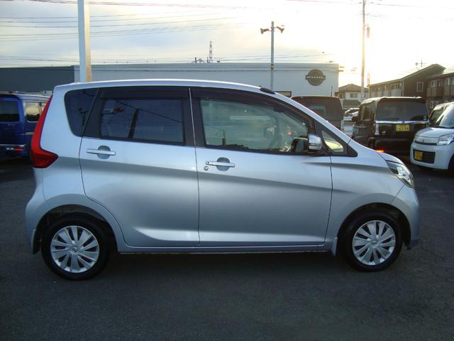 デイズ X 純正ナビフルセグテレビバックカメラ アラウンドビューモニタ シートヒーター スマートキープッシュスタート ETC(4枚目)