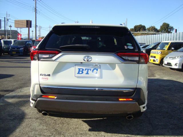 ＲＡＶ４ Ｇ　Ｚパッケージ　４ＷＤ　ナビフルセグテレビバックカメラ　アラウンドビューモニタ　ワンオーナーＢＳＭ　Ｂｌｕｅｔｏｏｔｈ　サンルーフ純正１９インチＡＷ（7枚目）