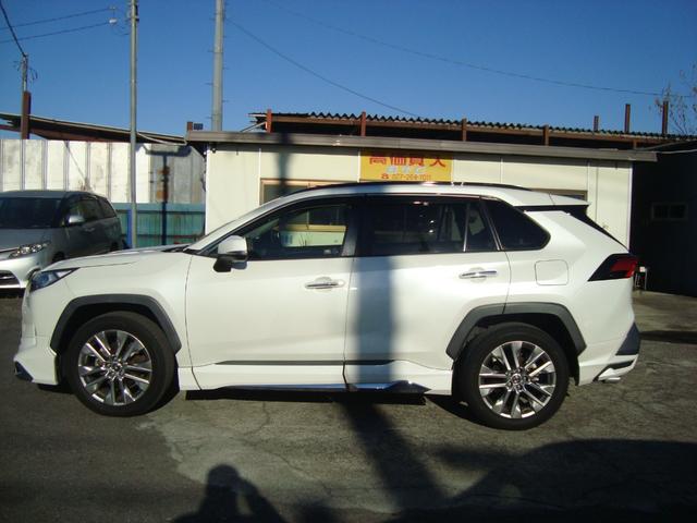 ＲＡＶ４ Ｇ　Ｚパッケージ　４ＷＤ　ナビフルセグテレビバックカメラ　アラウンドビューモニタ　ワンオーナーＢＳＭ　Ｂｌｕｅｔｏｏｔｈ　サンルーフ純正１９インチＡＷ（9枚目）