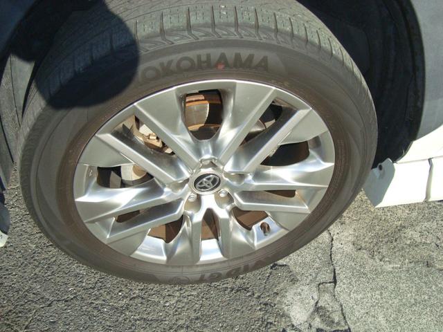 ＲＡＶ４ Ｇ　Ｚパッケージ　４ＷＤ　ナビフルセグテレビバックカメラ　アラウンドビューモニタ　ワンオーナーＢＳＭ　Ｂｌｕｅｔｏｏｔｈ　サンルーフ純正１９インチＡＷ（11枚目）