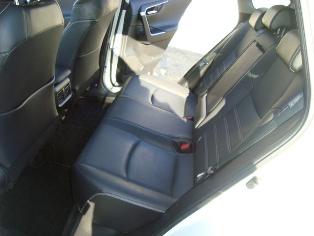 ＲＡＶ４ Ｇ　Ｚパッケージ　４ＷＤ　ナビフルセグテレビバックカメラ　アラウンドビューモニタ　ワンオーナーＢＳＭ　Ｂｌｕｅｔｏｏｔｈ　サンルーフ純正１９インチＡＷ（17枚目）