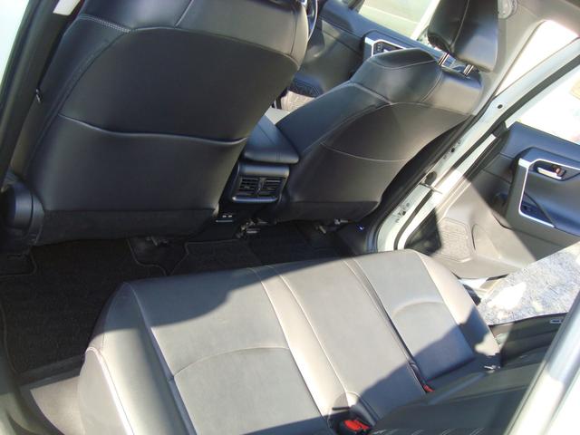 ＲＡＶ４ Ｇ　Ｚパッケージ　４ＷＤ　ナビフルセグテレビバックカメラ　アラウンドビューモニタ　ワンオーナーＢＳＭ　Ｂｌｕｅｔｏｏｔｈ　サンルーフ純正１９インチＡＷ（18枚目）