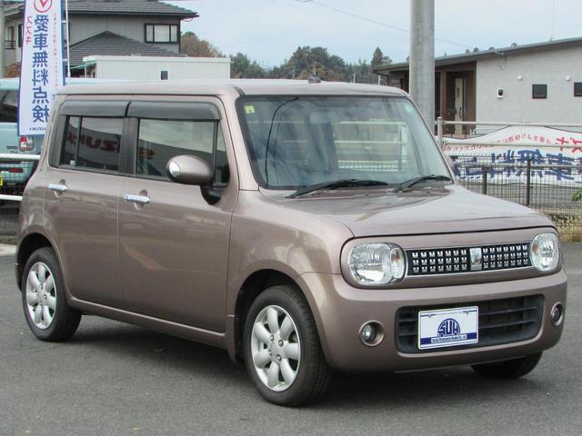 アルトラパン 10thアニバーサリーリミテッド 運転席シートヒーター ETC 純正アルミホイールタイヤ 盗難防止システム CD 走行距離7万キロ以下 キーレス キーフリー ベンチシート ドライブレコーダー 衝突安全ボディ オートエアコン ABS(10枚目)