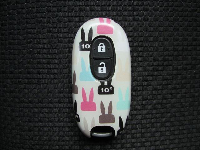 アルトラパン 10thアニバーサリーリミテッド 運転席シートヒーター ETC 純正アルミホイールタイヤ 盗難防止システム CD 走行距離7万キロ以下 キーレス キーフリー ベンチシート ドライブレコーダー 衝突安全ボディ オートエアコン ABS(64枚目)