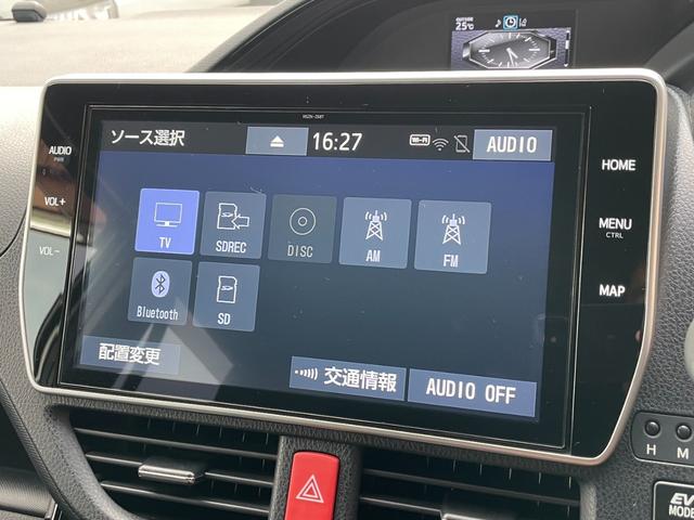 ノア ハイブリッドＳｉ　ダブルバイビーＩＩ　１０型純正ナビ　Ｂカメラ　両側Ｐスライド　衝突軽減Ｂ　シートヒーター　ＥＴＣ２．０　ロールシェード　シートバックテーブル　ワンオーナー　Ａハイビーム（7枚目）