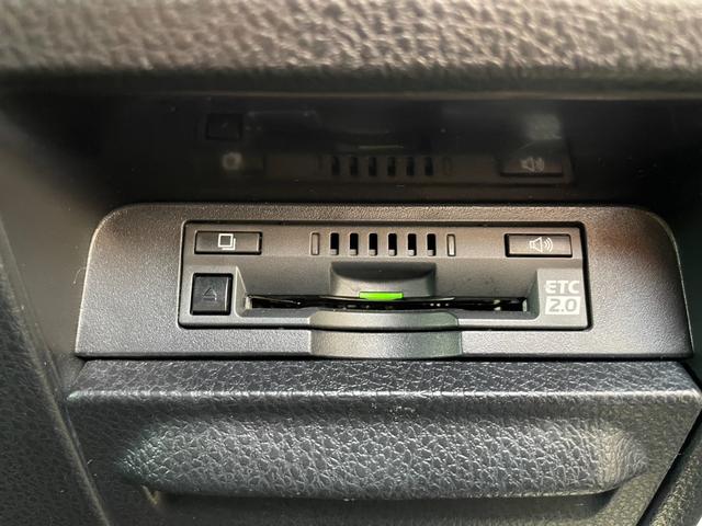ノア ハイブリッドＳｉ　ダブルバイビーＩＩ　１０型純正ナビ　Ｂカメラ　両側Ｐスライド　衝突軽減Ｂ　シートヒーター　ＥＴＣ２．０　ロールシェード　シートバックテーブル　ワンオーナー　Ａハイビーム（16枚目）