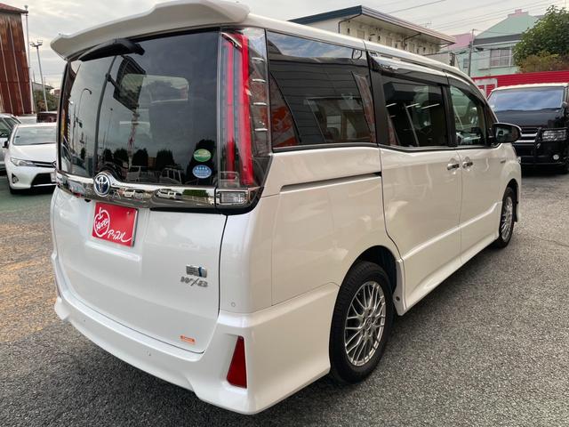ノア ハイブリッドＳｉ　ダブルバイビーＩＩ　１０型純正ナビ　Ｂカメラ　両側Ｐスライド　衝突軽減Ｂ　シートヒーター　ＥＴＣ２．０　ロールシェード　シートバックテーブル　ワンオーナー　Ａハイビーム（54枚目）