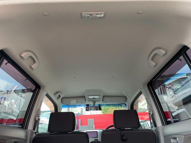 AZワゴン Bカメラ スマートキー ダウンサス 革巻ステアリング ETC ライトレベライザー シェードガラス アームレスト 社外アルミ(39枚目)