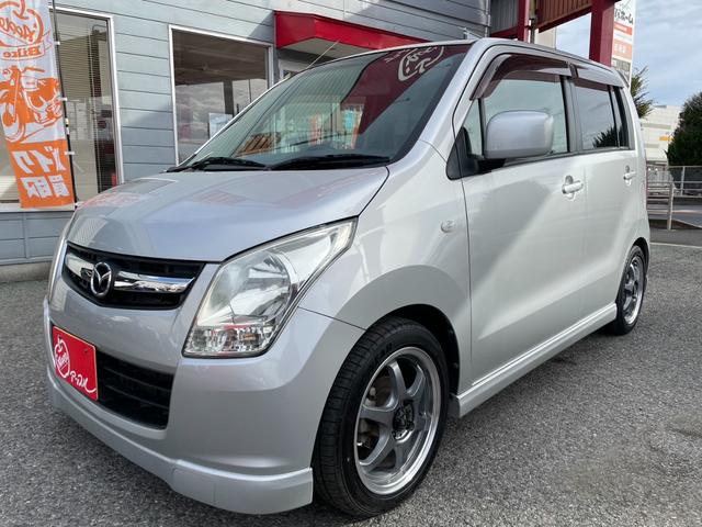 AZワゴン Bカメラ スマートキー ダウンサス 革巻ステアリング ETC ライトレベライザー シェードガラス アームレスト 社外アルミ(45枚目)