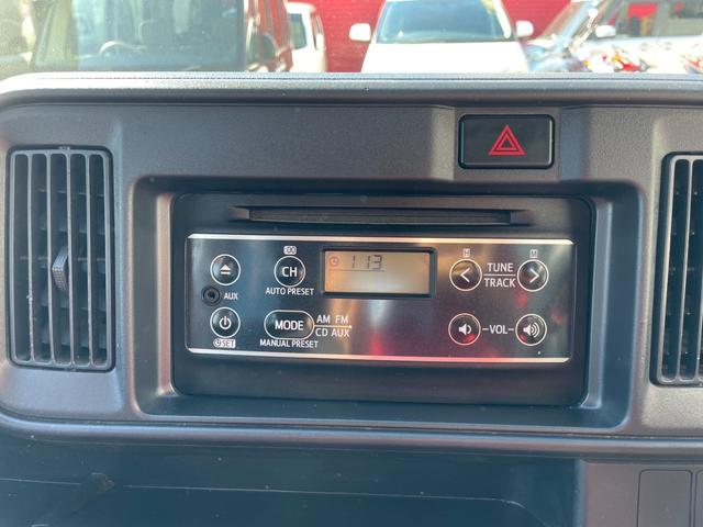 ハイゼットカーゴ 　社外アルミ　純正オーディオ　キーレス　ライトレベライザー　ＥＴＣ　Ｉ－ＳＴＯＰ（5枚目）