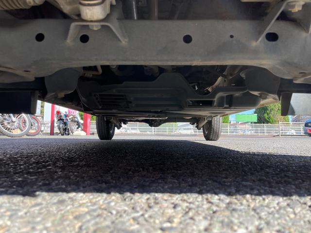 ハイゼットカーゴ 　社外アルミ　純正オーディオ　キーレス　ライトレベライザー　ＥＴＣ　Ｉ－ＳＴＯＰ（14枚目）