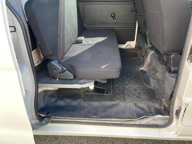 ハイゼットカーゴ 　社外アルミ　純正オーディオ　キーレス　ライトレベライザー　ＥＴＣ　Ｉ－ＳＴＯＰ（25枚目）