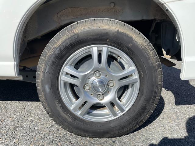 ハイゼットカーゴ 　社外アルミ　純正オーディオ　キーレス　ライトレベライザー　ＥＴＣ　Ｉ－ＳＴＯＰ（39枚目）