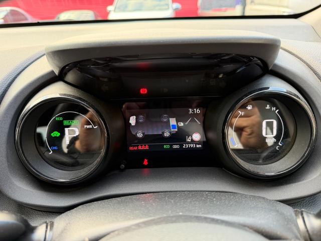 ヤリス ハイブリッドＺ　トヨタセーフティーセンス　バックモニター　シートヒーター　純正ディスプレイオーディオナビ　ＬＥＤヘッドライト　スマートキー　ＥＴＣ２．０（46枚目）