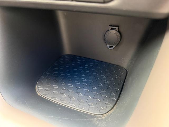 ヤリス ハイブリッドＺ　トヨタセーフティーセンス　バックモニター　シートヒーター　純正ディスプレイオーディオナビ　ＬＥＤヘッドライト　スマートキー　ＥＴＣ２．０（63枚目）