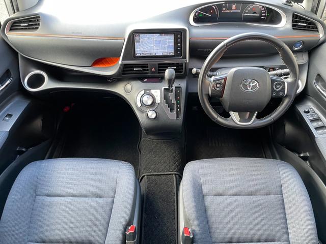 シエンタ ハイブリッドＧ　両側電動スライド　衝突軽減Ｂ　Ｂカメラ　社外アルミ　純正ナビ　フルセグ　スマートキー　ＬＥＤヘッドライト　フォグライト　ＬＤＡ　Ａハイビーム（2枚目）