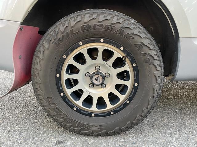 デリカD:5 シャモニー 4WD 両側電動スライド B/S/Fカメラ デルタフォース16AW AC100V電源 キセノンH/L イエローフォグ マッドガード(16枚目)