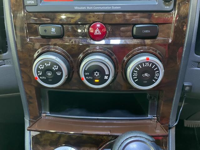 デリカD:5 シャモニー 4WD 両側電動スライド B/S/Fカメラ デルタフォース16AW AC100V電源 キセノンH/L イエローフォグ マッドガード(34枚目)