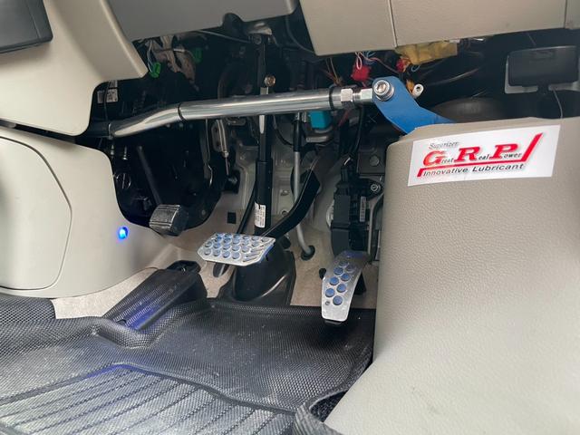 エブリイワゴン ＰＺターボスペシャル　ファイナルコネクション仕様　フルエアロ　ＫＹＢダウンサス／ショック　社外マフラー　外１６ＡＷ　ブーストメーター　両側Ｐスライド　衝突軽減Ｂ　Ｂカメラ　オートステップ　フルセグ　ドラレコ　ＥＴＣ２．０（24枚目）