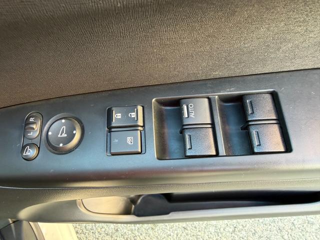 Ｎ－ＢＯＸ Ｇ　ＳＳパッケージ　ＥＴＣ　バックカメラ　両側電動スライドドア　ナビ　ＴＶ　ＨＩＤ　スマートキー　電動格納ミラー　シートヒーター　ベンチシート　ＣＶＴ　盗難防止システム　ＡＢＳ　ＥＳＣ　ＣＤ　ＵＳＢ（10枚目）