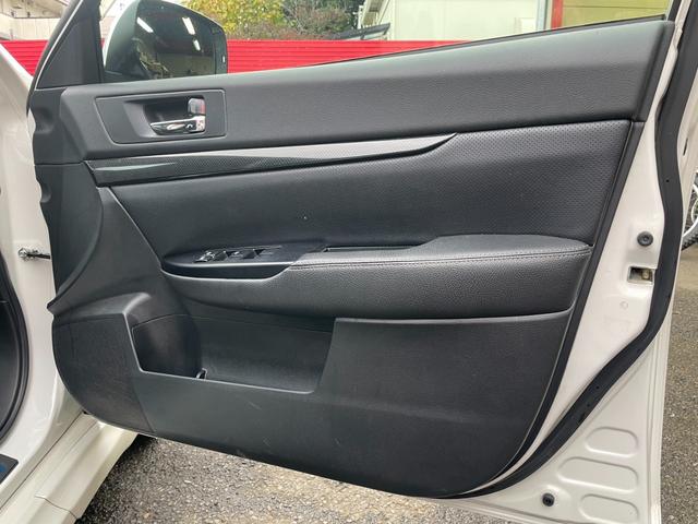 レガシィツーリングワゴン ターボ アイサイト Bカメラ リアスポイラー STIフロントリップ ビルシュタインサス マッキントシュ レーダークルーズ パドルシフト 電動シート ドラレコ STI18AW ETC(52枚目)