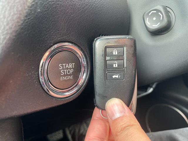 ＲＸ ＲＸ２００ｔ　バージョンＬ　ナビ　フルセグ　ブルーレイ　全方位カメラ　レーダークルーズ　ＨＵＤ　Ｐバックドア　全席電動／ヒーター　ベンチレーション　ＡＣ１００Ｖ　シーケンシャルウィンカー　ＥＴＣ２．０　ステアヒーター　トノカバー（6枚目）