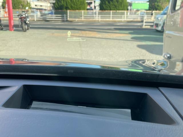 ＲＸ ＲＸ２００ｔ　バージョンＬ　ナビ　フルセグ　ブルーレイ　全方位カメラ　レーダークルーズ　ＨＵＤ　Ｐバックドア　全席電動／ヒーター　ベンチレーション　ＡＣ１００Ｖ　シーケンシャルウィンカー　ＥＴＣ２．０　ステアヒーター　トノカバー（9枚目）