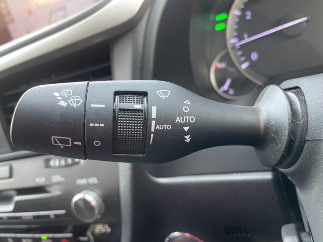 ＲＸ ＲＸ２００ｔ　バージョンＬ　ナビ　フルセグ　ブルーレイ　全方位カメラ　レーダークルーズ　ＨＵＤ　Ｐバックドア　全席電動／ヒーター　ベンチレーション　ＡＣ１００Ｖ　シーケンシャルウィンカー　ＥＴＣ２．０　ステアヒーター　トノカバー（18枚目）