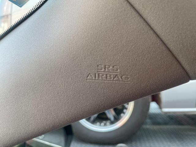 ＲＸ ＲＸ２００ｔ　バージョンＬ　ナビ　フルセグ　ブルーレイ　全方位カメラ　レーダークルーズ　ＨＵＤ　Ｐバックドア　全席電動／ヒーター　ベンチレーション　ＡＣ１００Ｖ　シーケンシャルウィンカー　ＥＴＣ２．０　ステアヒーター　トノカバー（19枚目）