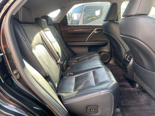 ＲＸ ＲＸ２００ｔ　バージョンＬ　ナビ　フルセグ　ブルーレイ　全方位カメラ　レーダークルーズ　ＨＵＤ　Ｐバックドア　全席電動／ヒーター　ベンチレーション　ＡＣ１００Ｖ　シーケンシャルウィンカー　ＥＴＣ２．０　ステアヒーター　トノカバー（34枚目）