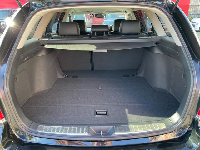 ショッピングやレジャーで大活躍な荷室スペース！
