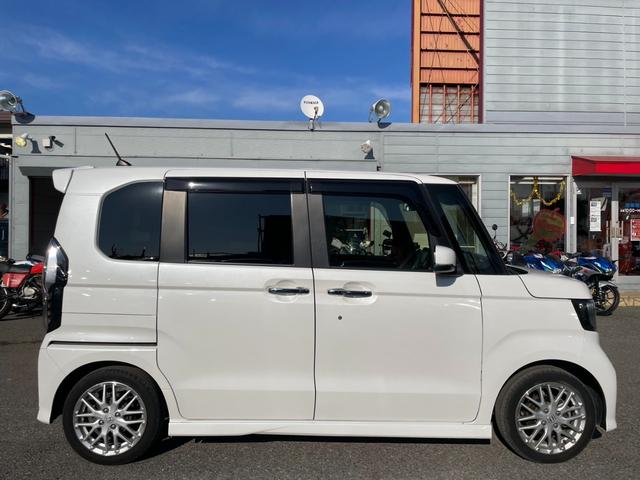 Ｎ－ＢＯＸカスタム Ｌターボ　衝突軽減Ｂ　ＬＫＡＳ　両側Ｐスライド　レーダークルーズ　障害物センサー　シートヒーター　Ａブレーキホールド　ハーフレザーシート　ＥＴＣ　スマートキー　シェードガラス　シートバックテーブル　純１５ＡＷ（58枚目）