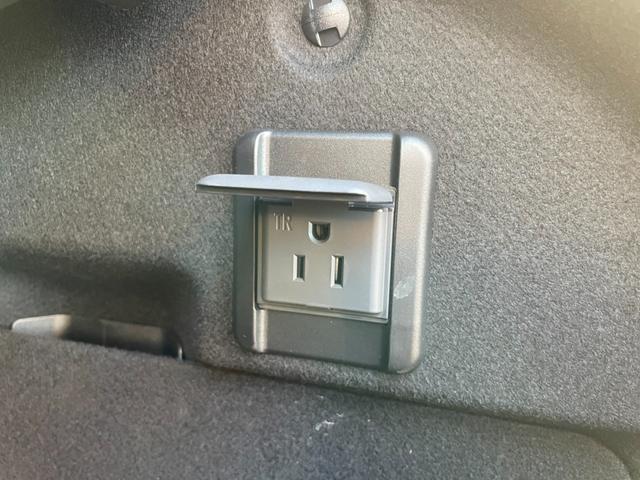 クラウンクロスオーバー Ｇアドバンスド・レザーパッケージ　衝突軽減Ｂ　パノラミックビューＭ　３眼ＬＥＤ　ＢＳＭ　ＨＵＤ　レーダークルーズ　デジタルインナーミラー　暖冷パワーシート　Ｐバックドア　ドラレコ　ＡＣ１００Ｖ　ワイヤレス充電　フルセグ　ＥＴＣ２．０（32枚目）