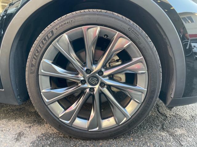 クラウンクロスオーバー Ｇアドバンスド・レザーパッケージ　衝突軽減Ｂ　パノラミックビューＭ　３眼ＬＥＤ　ＢＳＭ　ＨＵＤ　レーダークルーズ　デジタルインナーミラー　暖冷パワーシート　Ｐバックドア　ドラレコ　ＡＣ１００Ｖ　ワイヤレス充電　フルセグ　ＥＴＣ２．０（68枚目）