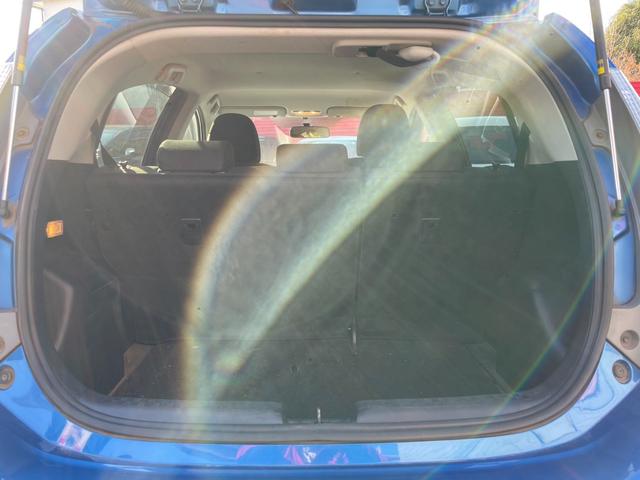 アクア Ｓ　Ｂカメラ　スマートキー　ワンセグ　オート付ライト　オートエアコン　ＥＴＣ　ウィンカーミラー　ライトレベライザー　バニティミラー　外１５ＡＷ（27枚目）