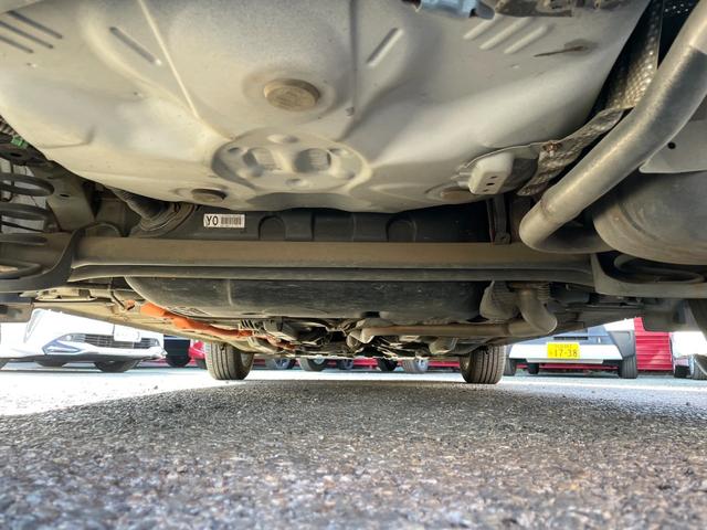 アクア Ｓ　Ｂカメラ　スマートキー　ワンセグ　オート付ライト　オートエアコン　ＥＴＣ　ウィンカーミラー　ライトレベライザー　バニティミラー　外１５ＡＷ（38枚目）