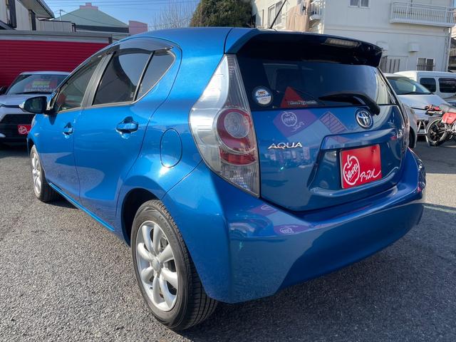 アクア Ｓ　Ｂカメラ　スマートキー　ワンセグ　オート付ライト　オートエアコン　ＥＴＣ　ウィンカーミラー　ライトレベライザー　バニティミラー　外１５ＡＷ（46枚目）