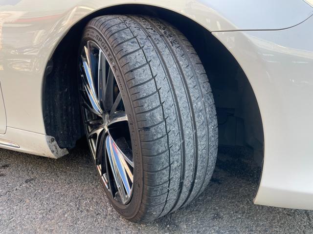 マークＸ プレミアム　アルパイン８型ナビ　フルセグ　Ｂカメラ　車高調　社外１９インチアルミ　クルコン　シートヒーター　パワーシート　シェードガラス　ウッドコンビステリモ　オート付ＨＩＤ　ＬＥＤフォグ　ビルトインＥＴＣ（28枚目）