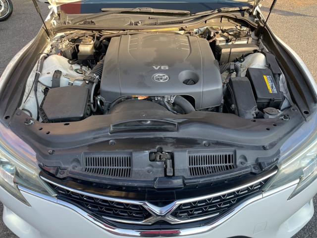 マークＸ プレミアム　アルパイン８型ナビ　フルセグ　Ｂカメラ　車高調　社外１９インチアルミ　クルコン　シートヒーター　パワーシート　シェードガラス　ウッドコンビステリモ　オート付ＨＩＤ　ＬＥＤフォグ　ビルトインＥＴＣ（30枚目）