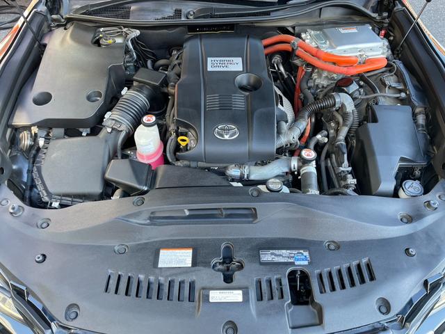 クラウンハイブリッド アスリートＳ　Ｂカメラ　Ｆ／Ｓ／Ｒエアロ　サンルーフ　モデリスタマフラー　リアスポイラー　純１８ＡＷ　クルコン　暖冷シート　フルセグ　ＥＴＣ　Ｐシート　Ｈ／Ｌウォッシャー　ウッドコンビステリモ　シェードガラス（17枚目）