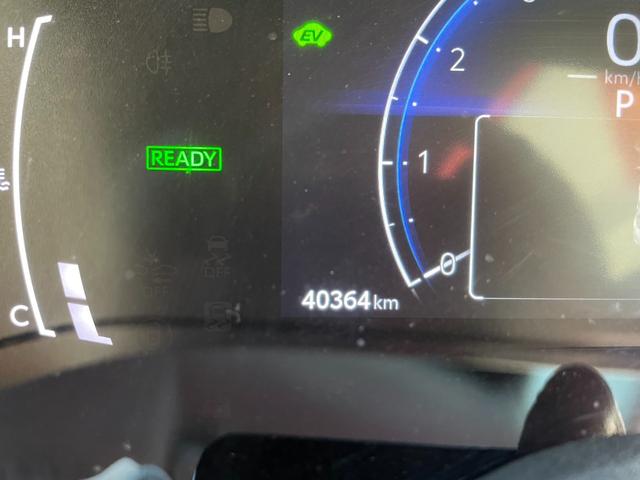 ヤリスクロス ワンオーナー パノラミックビューモニター アドバンストパーク BSM レーダークルーズ シートヒーター ステアヒーター AC100V ETC2.0 前後ドラレコ アームレスト ハーフレザー 純18AW(12枚目)