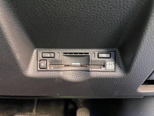 ヤリスクロス ワンオーナー パノラミックビューモニター アドバンストパーク BSM レーダークルーズ シートヒーター ステアヒーター AC100V ETC2.0 前後ドラレコ アームレスト ハーフレザー 純18AW(16枚目)