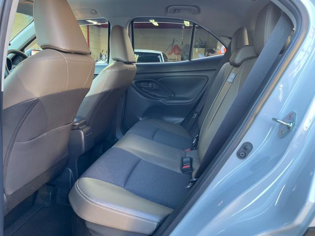 ヤリスクロス ワンオーナー パノラミックビューモニター アドバンストパーク BSM レーダークルーズ シートヒーター ステアヒーター AC100V ETC2.0 前後ドラレコ アームレスト ハーフレザー 純18AW(32枚目)