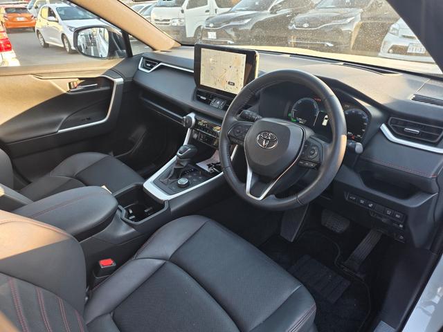 ＲＡＶ４ ＰＨＶ Ｚ　ワンオーナー　ユーザー仕入れ車両（5枚目）