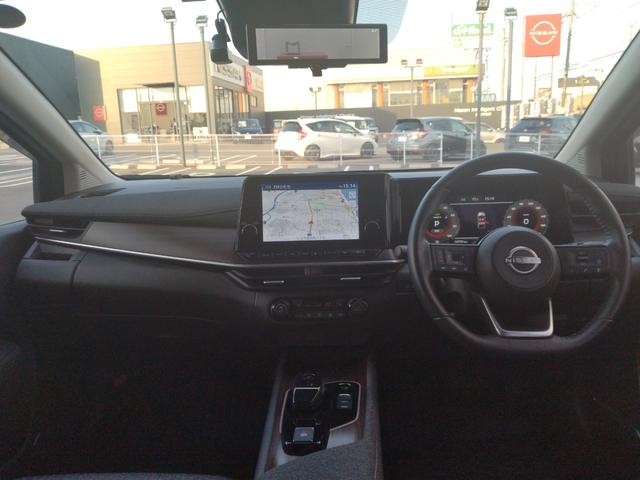 オーラ Ｇ　純正ナビ　全方位カメラ　衝突被害軽減ブレーキ　障害物センサー　プロパイロット　ＢＯＳＥスピーカー　シートヒーター　ステアリングヒーター　ドラレコ　ＬＥＤヘッドランプ　ＥＴＣ　禁煙車　ワンオーナー（10枚目）