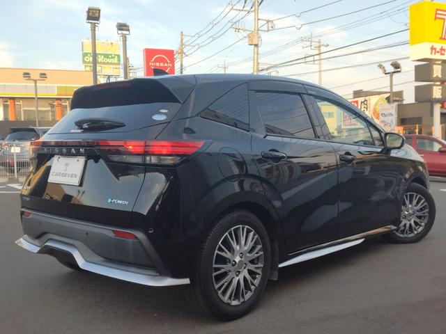 ノート オーテック　純正ナビ　全方位カメラ　衝突被害軽減ブレーキ　障害物センサー　プロパイロット　前後ドライブレコダー　ＬＥＤヘッドランプ　ＥＴＣ　デジタルルームミラー　禁煙車　ワンオーナー（7枚目）