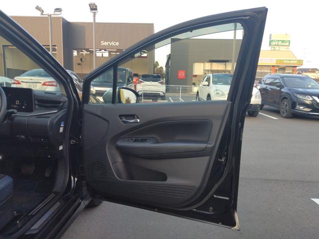 ノート オーテック　純正ナビ　全方位カメラ　衝突被害軽減ブレーキ　障害物センサー　プロパイロット　前後ドライブレコダー　ＬＥＤヘッドランプ　ＥＴＣ　デジタルルームミラー　禁煙車　ワンオーナー（8枚目）