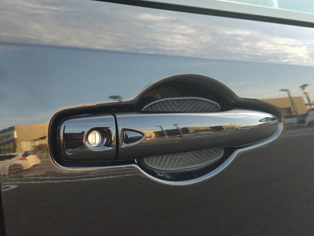 ノート オーテック　純正ナビ　全方位カメラ　衝突被害軽減ブレーキ　障害物センサー　プロパイロット　前後ドライブレコダー　ＬＥＤヘッドランプ　ＥＴＣ　デジタルルームミラー　禁煙車　ワンオーナー（9枚目）